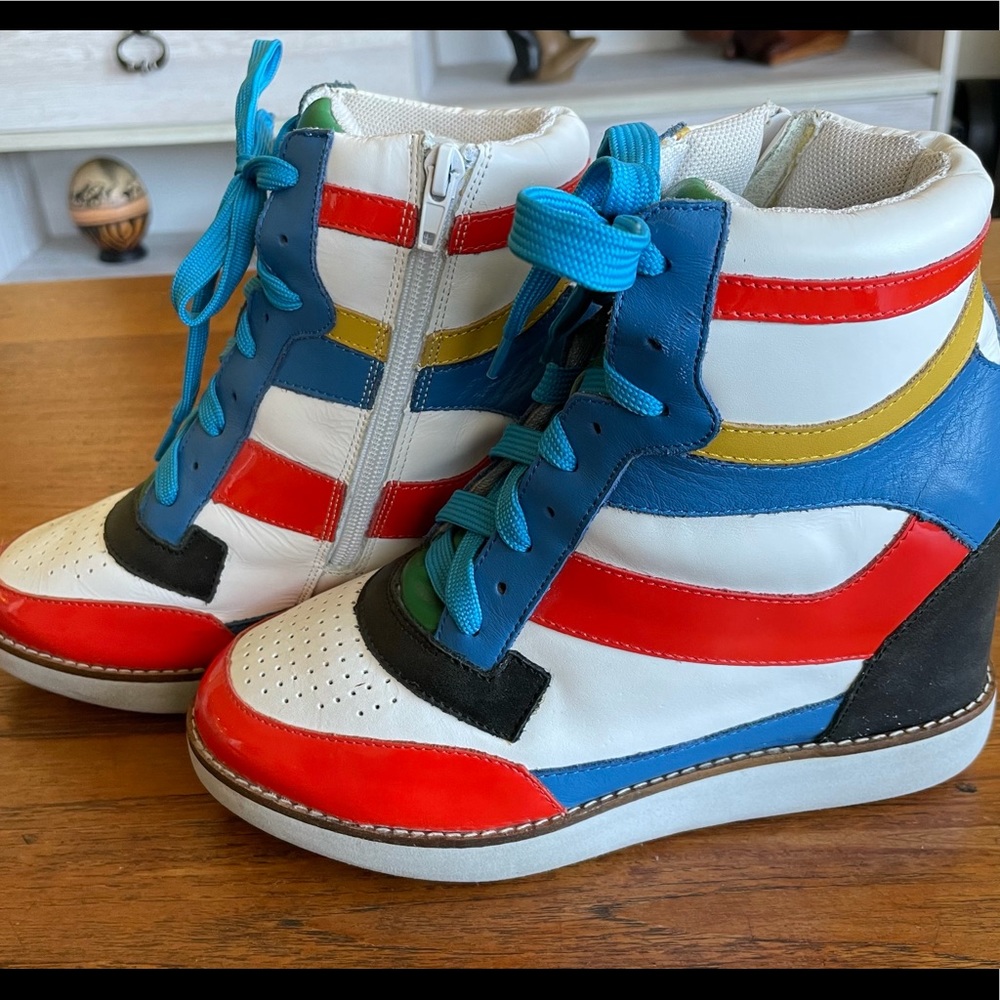 Hightop tennis shoes. Size 8. Jeffrey Campbell